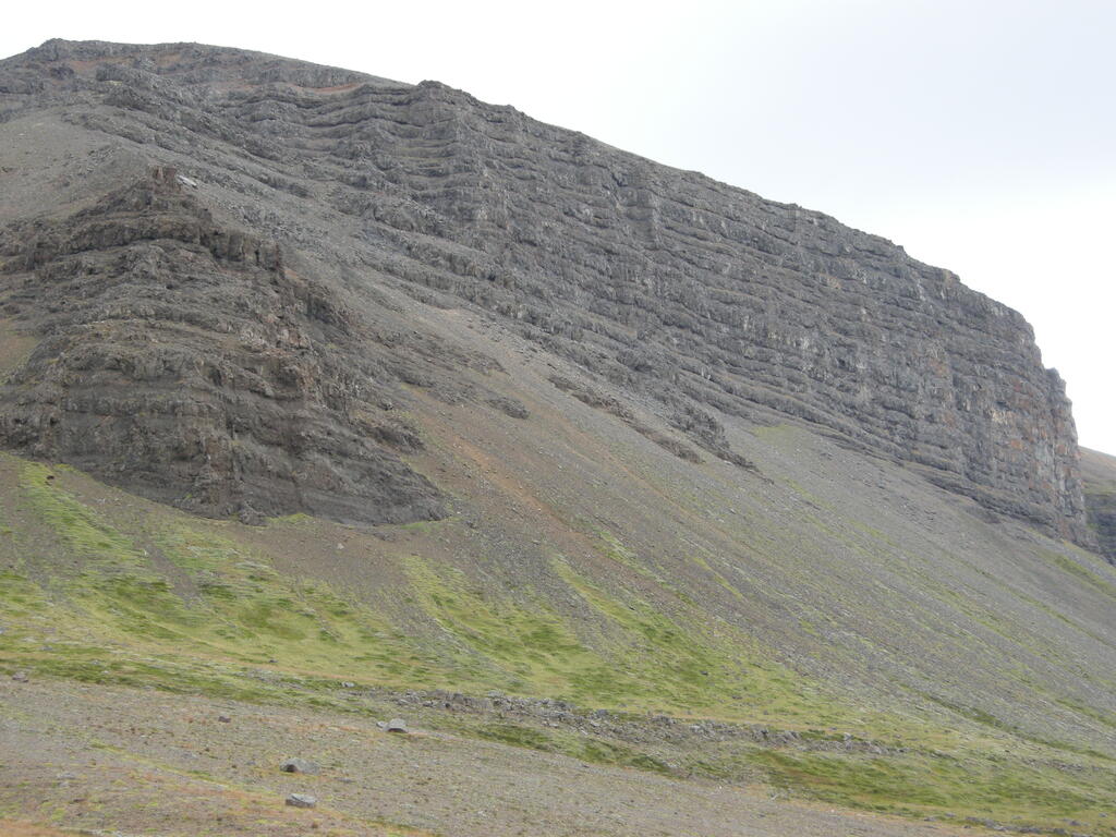 Hvolsfjall am Gilsfjörður