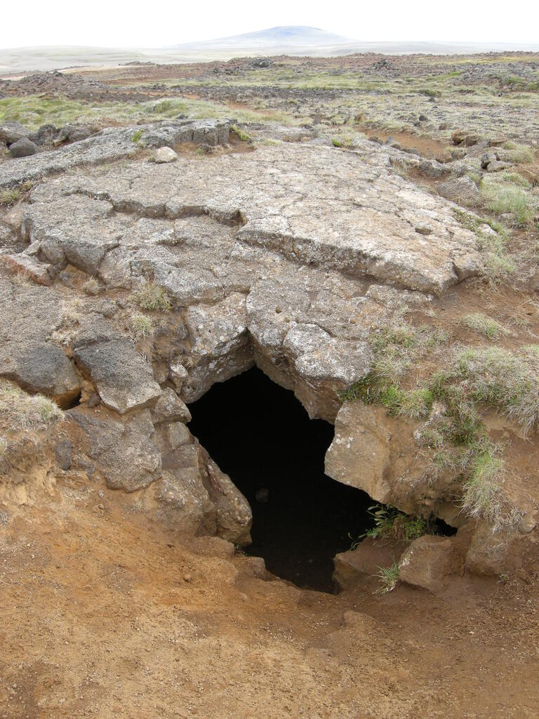 Lavahöhle des Gesetzlosen Eyvindar