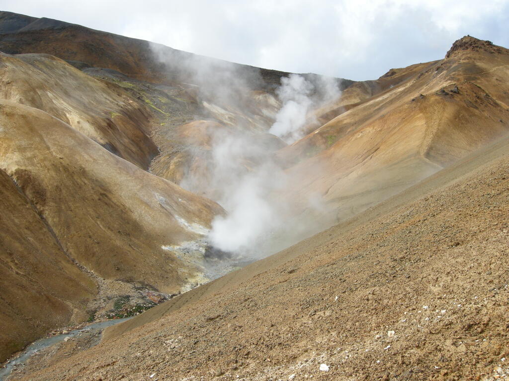 Wanderung durch das Geothermalgebiet