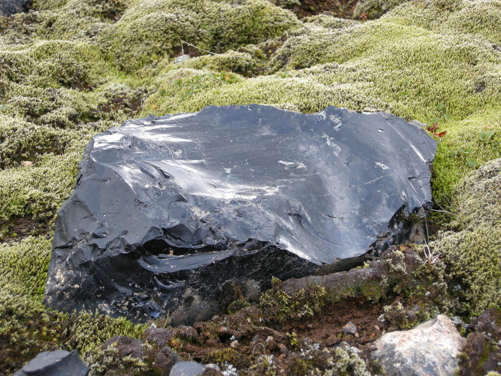 Hrafntinnusker, Obsidian