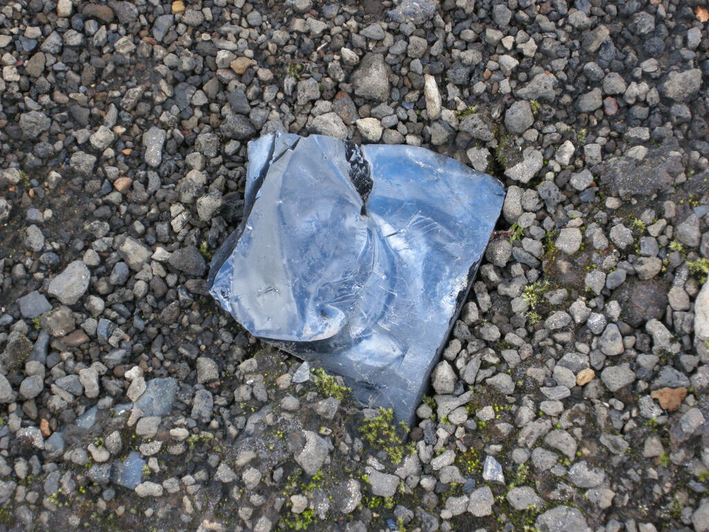 Hrafntinnusker, Obsidian