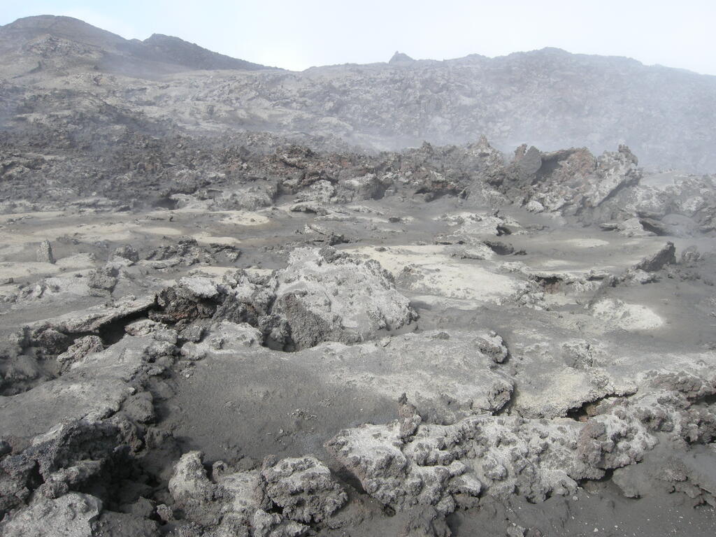Fimmvörðuháls, Asche auf der Lava