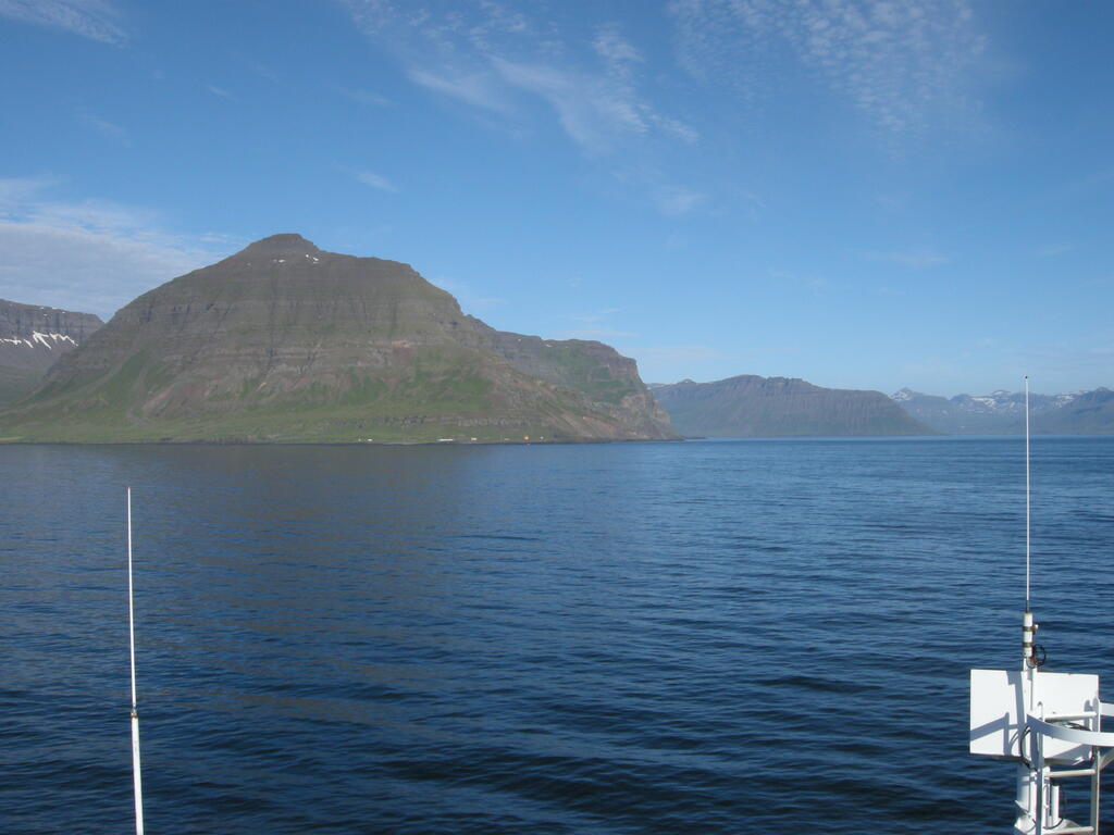 Dalatangi an der Einfahrt nach Seyðisfjörður