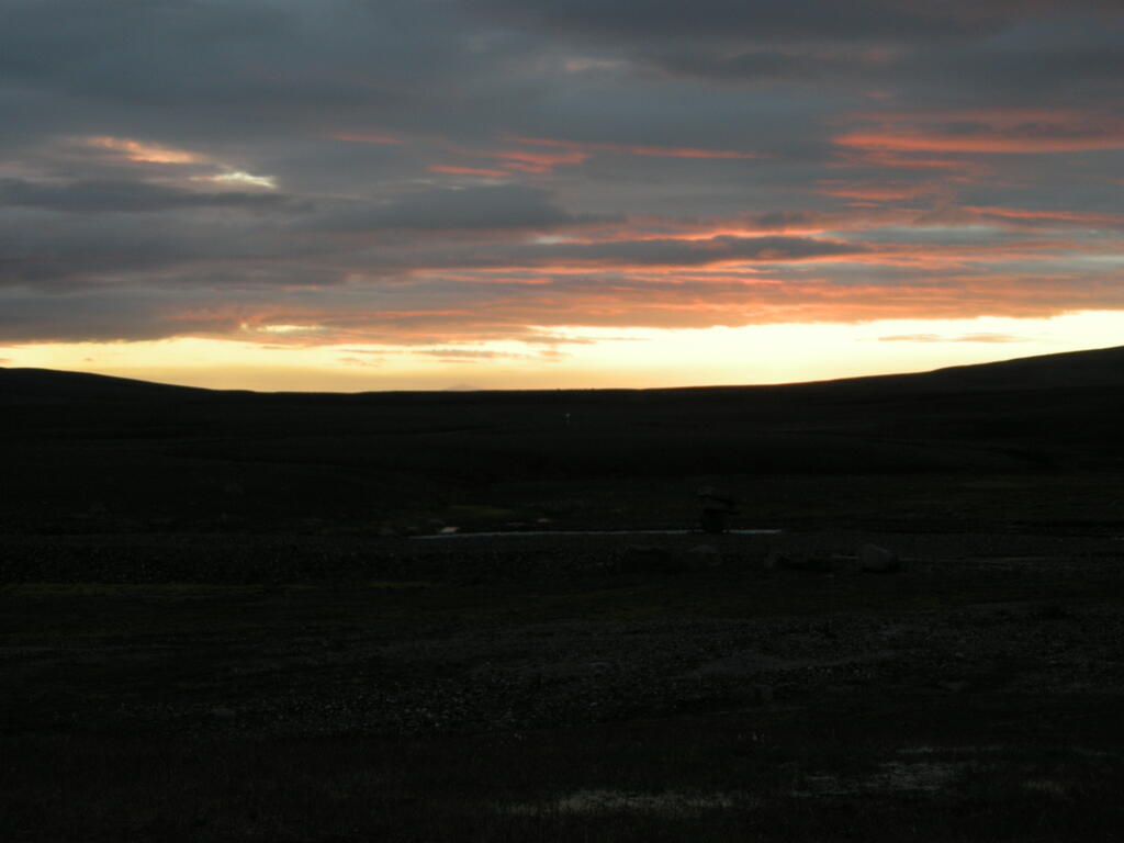 Sonnenuntergang an der Hütte am Snæfell
