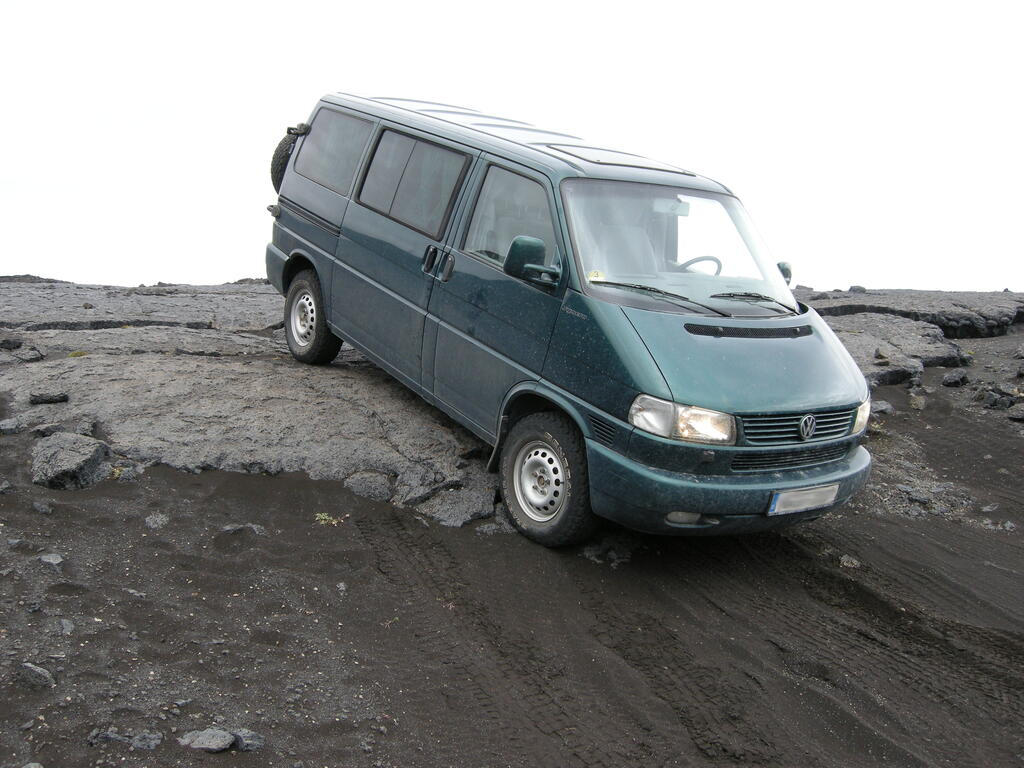 Steiler Lavabuckel auf dem Weg zurück zur Hütte