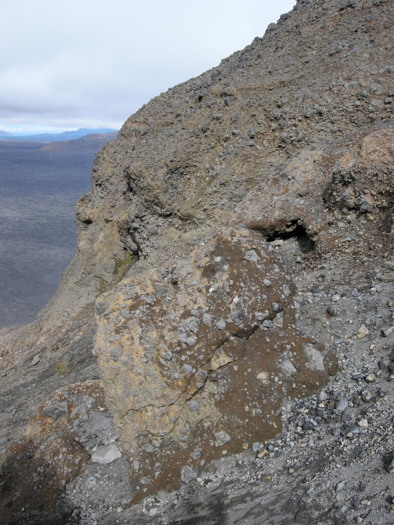 Aufstieg Herðubreið, Weg durch den Schotter