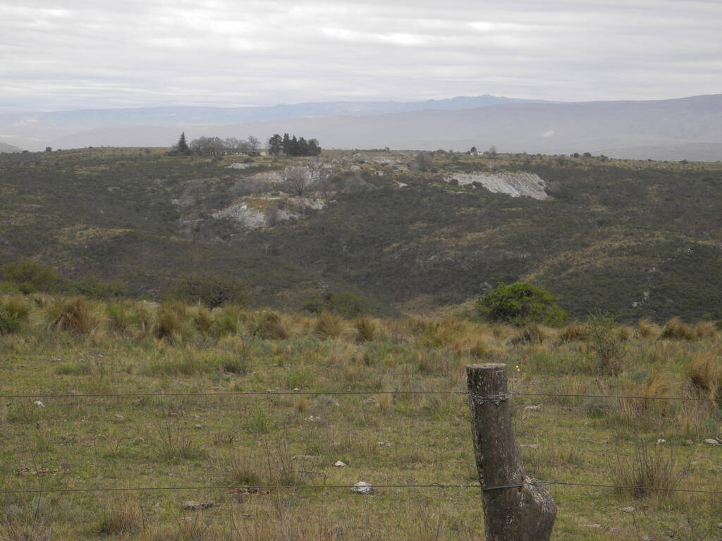 Die Grube Los Guindos von der Straße aus gesehen