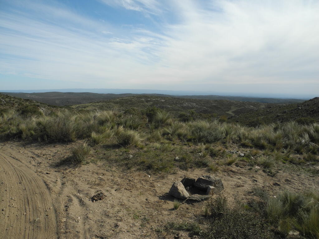 Landschaft an der RPS504 zwischen Pampa de Oláen und Candelaria
