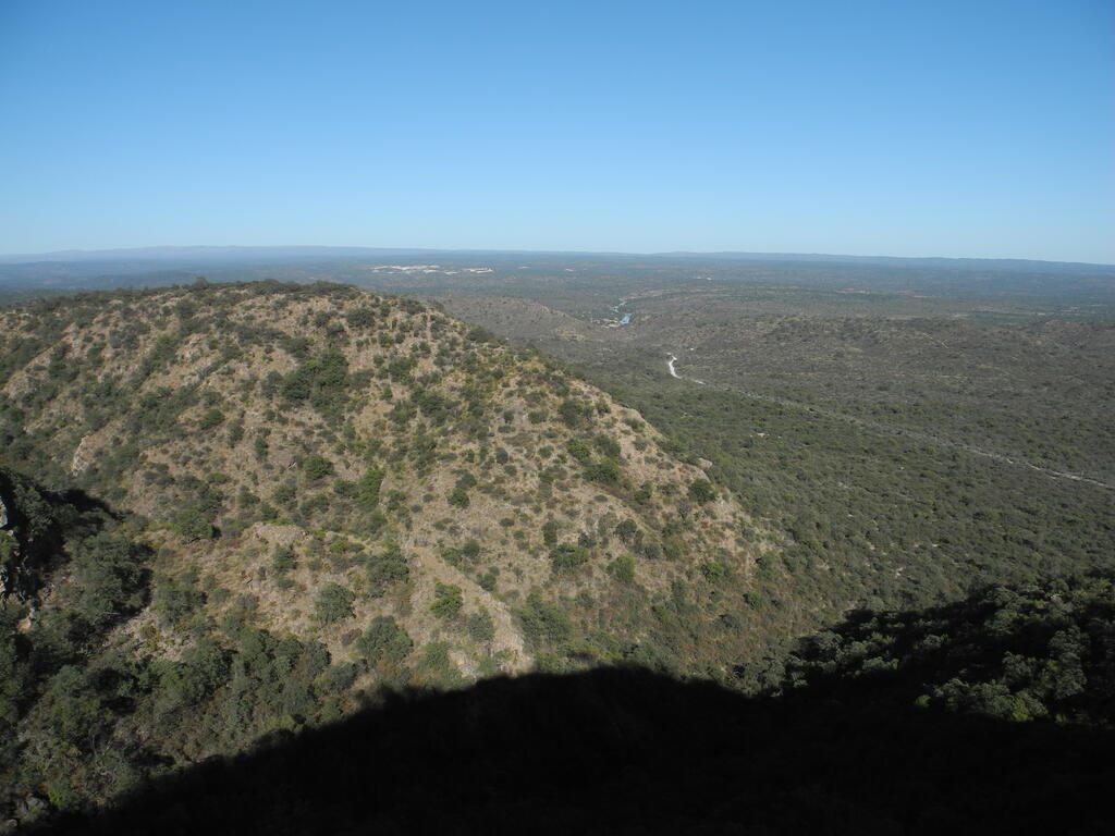 Landschaft an der RPE92 zwischen San Marcos Sierras und Capilla del Monte