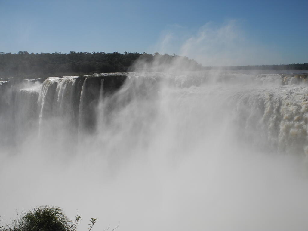 Wassernebel über der Garganta del Diablo