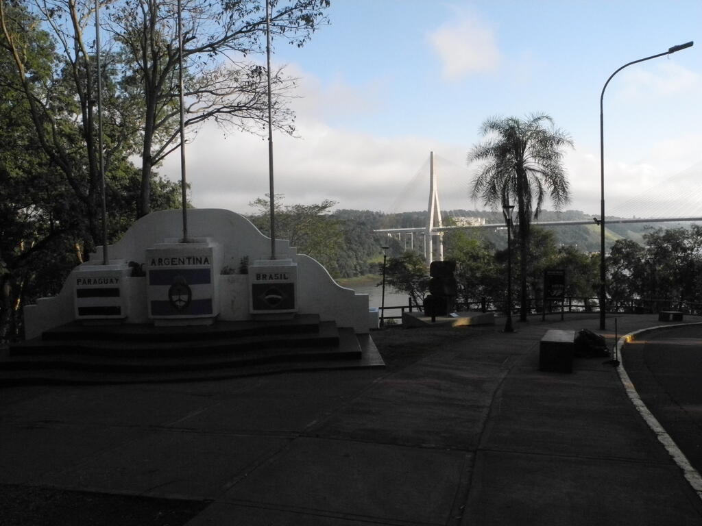 Der Aussichtspunkt mit den drei Flaggen