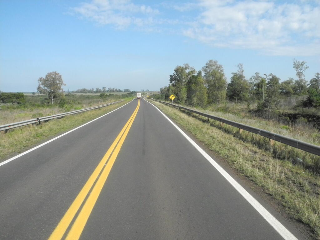 Landschaft an der RN14 zwischen San José und La Cruz
