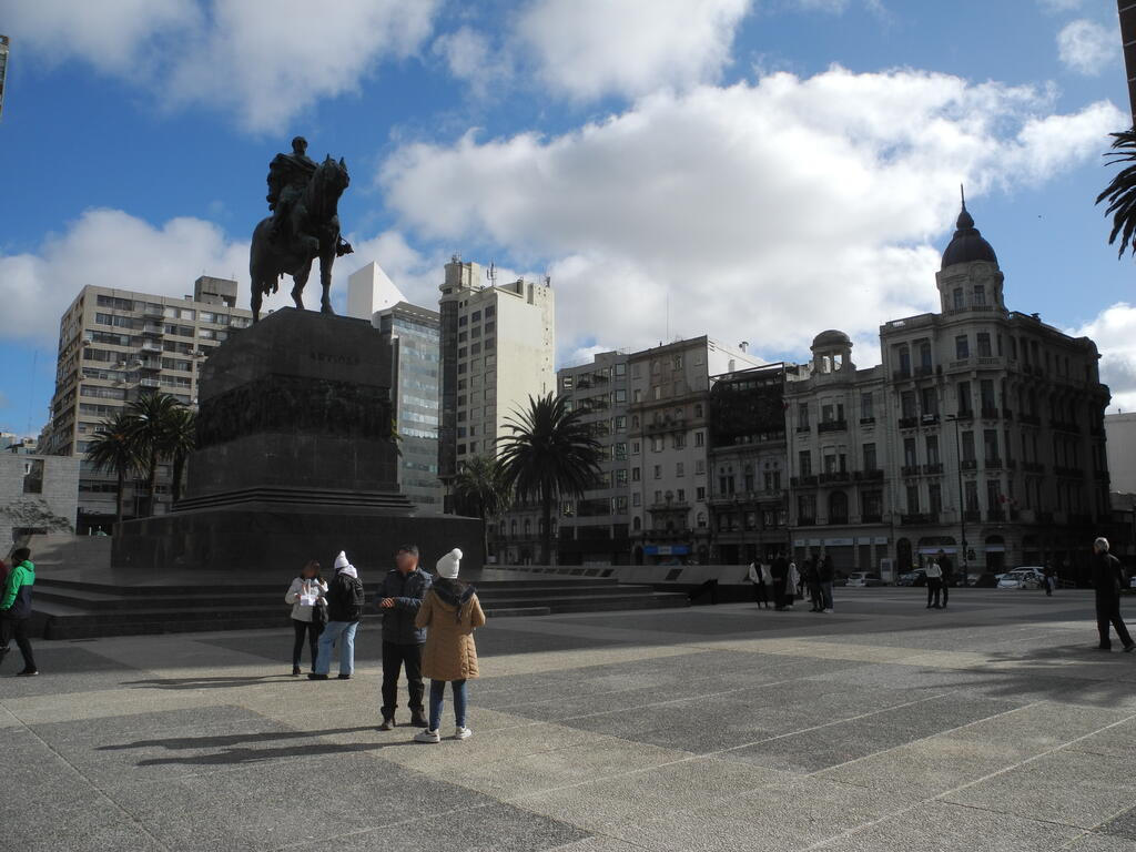 Plaza Independencia mit der Statue von General Artigas