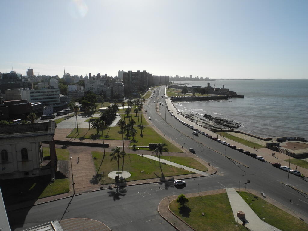 Blick vom Hoteldach: Plaza España und Barrio Sur