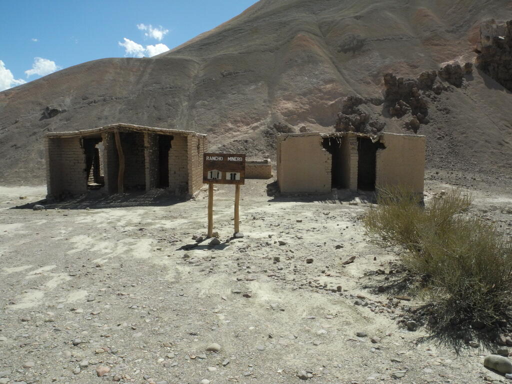 Bergbaureste am Cerro 7 colores