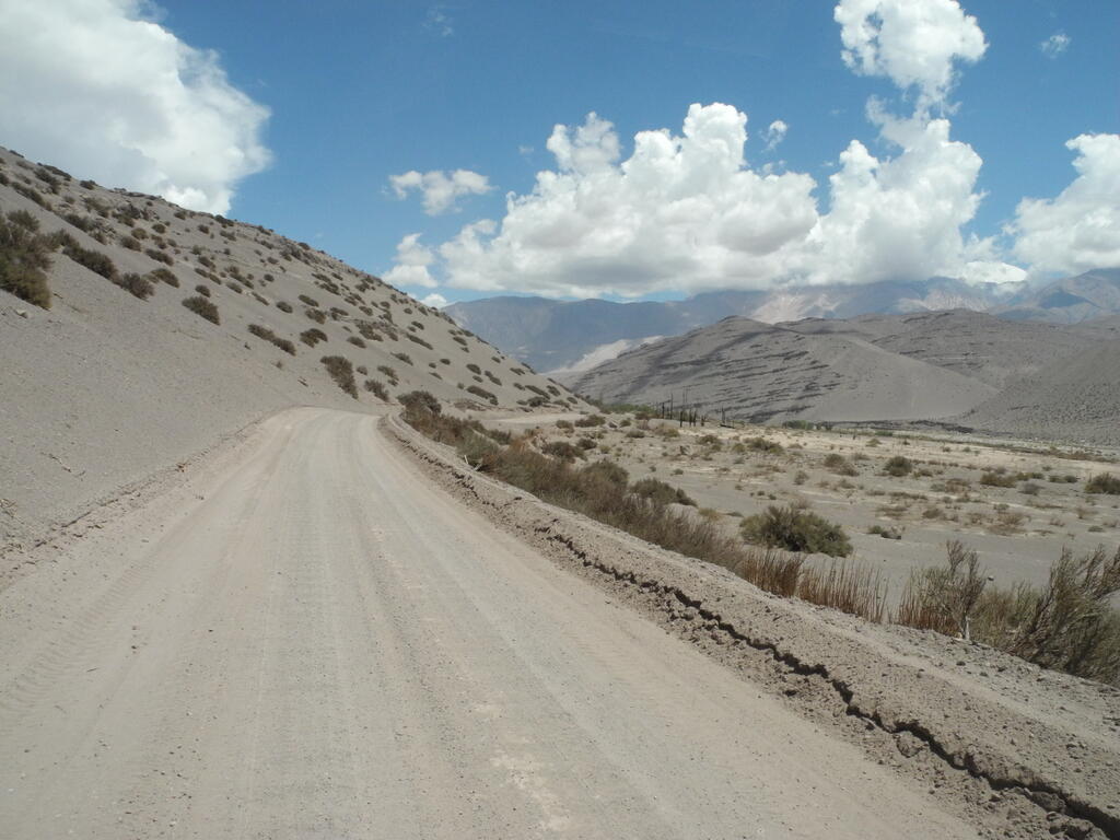 Das untere Tal auf der Fahrt zur Laguna Blanca