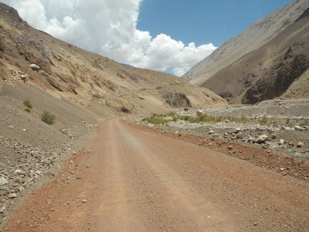 Das untere Tal auf der Fahrt zur Laguna Blanca