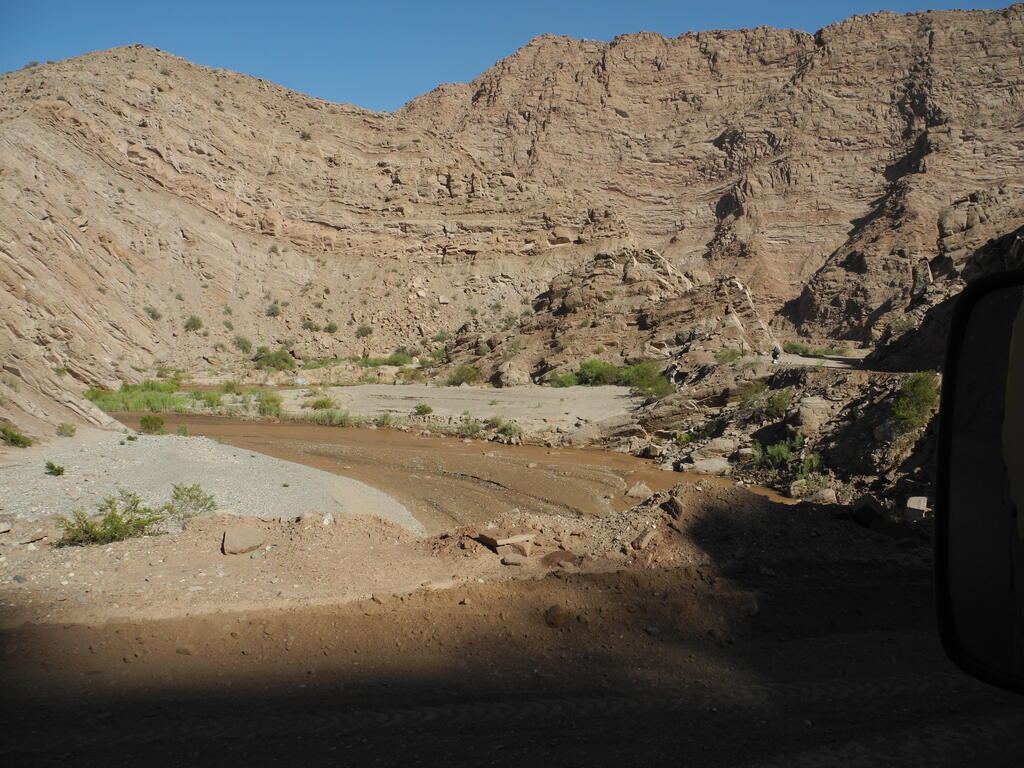 Schlucht mit Sandsteinfelsen