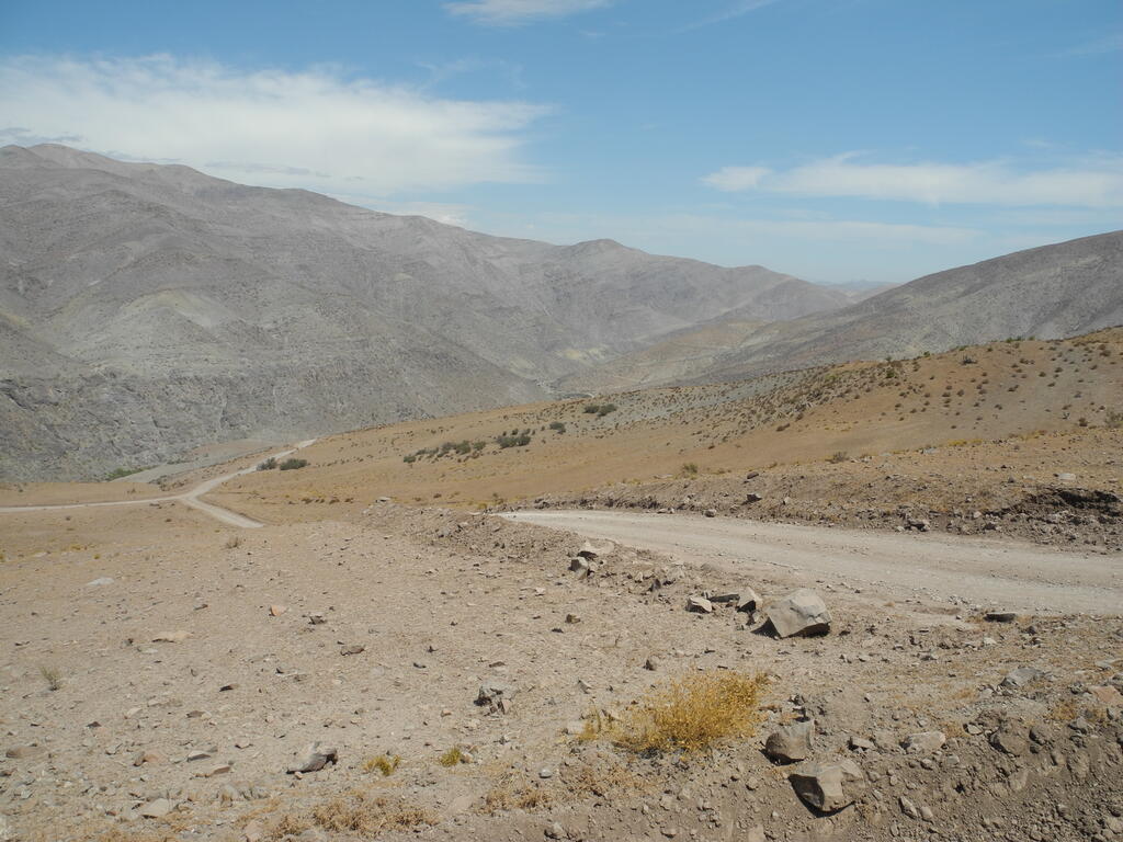 Bergauf auf der Straße D-205