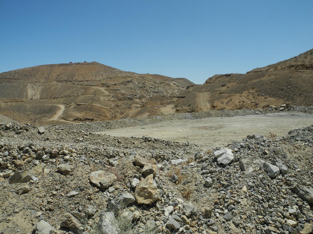 Blick zum Tagebau der Mina Chemulpo