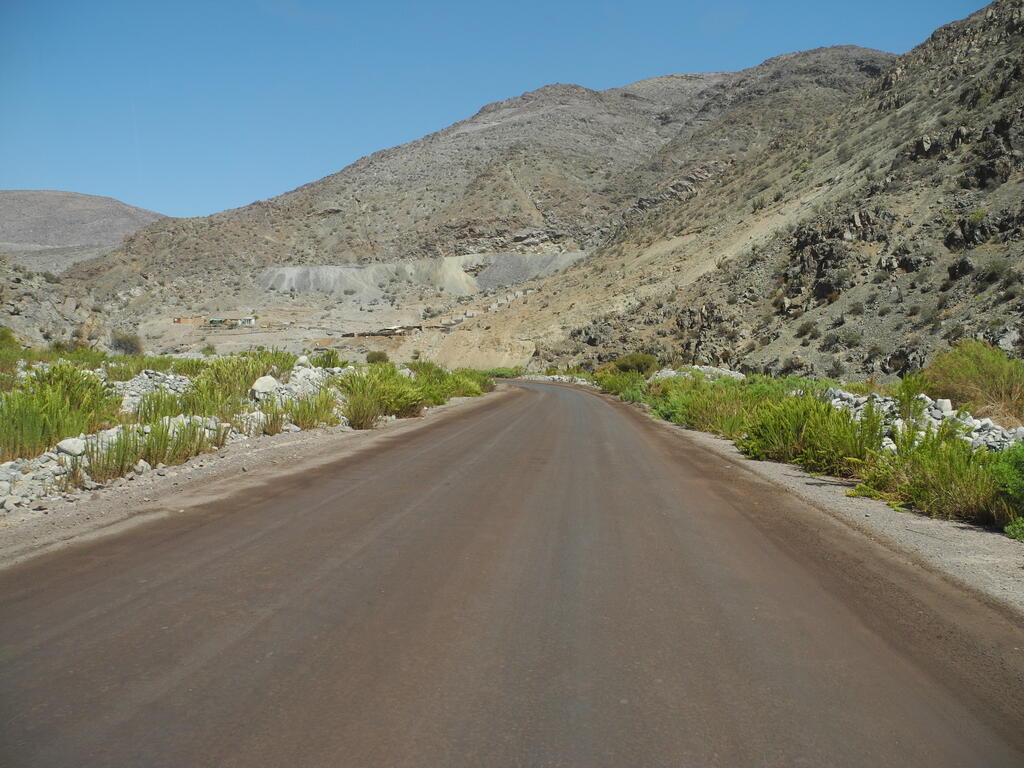 Straße D-115 im Tal