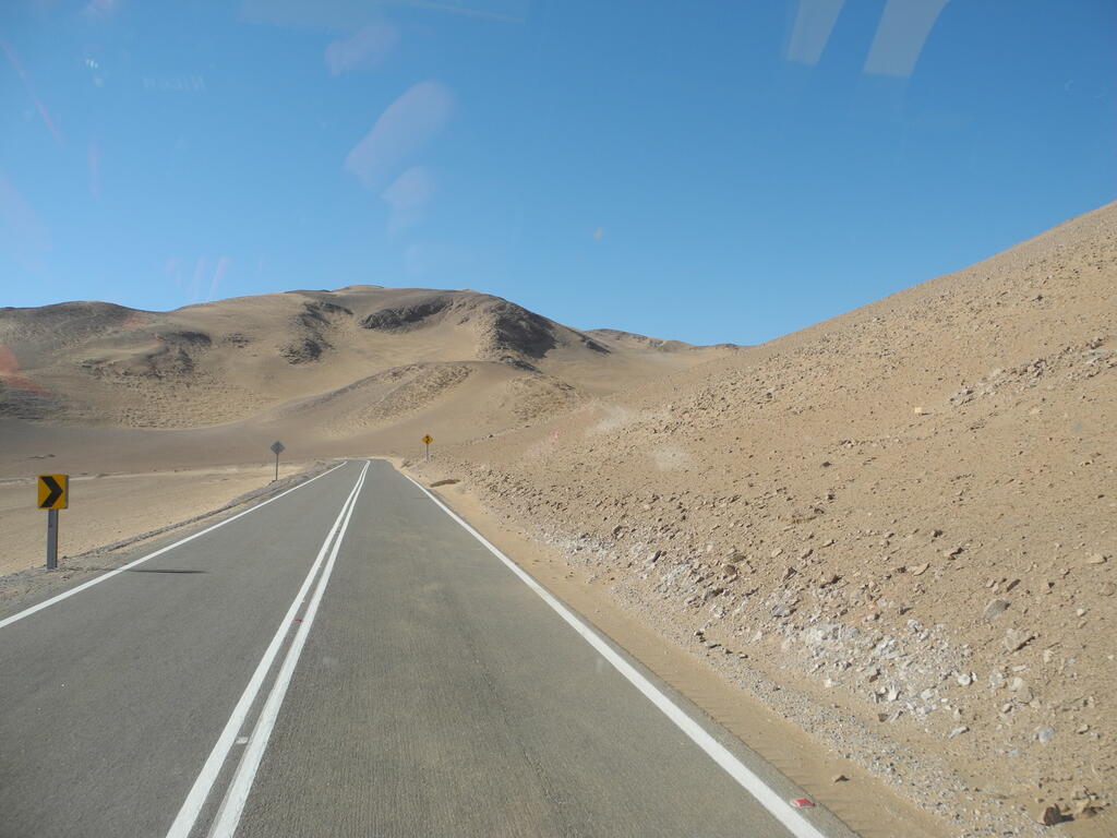 Straße C-309 durch die Wüste