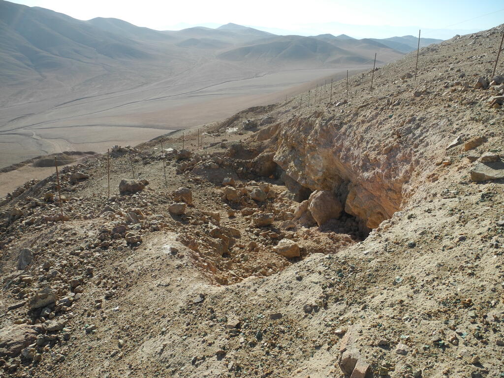 Freigelegter Erzgang an der Oberfläche