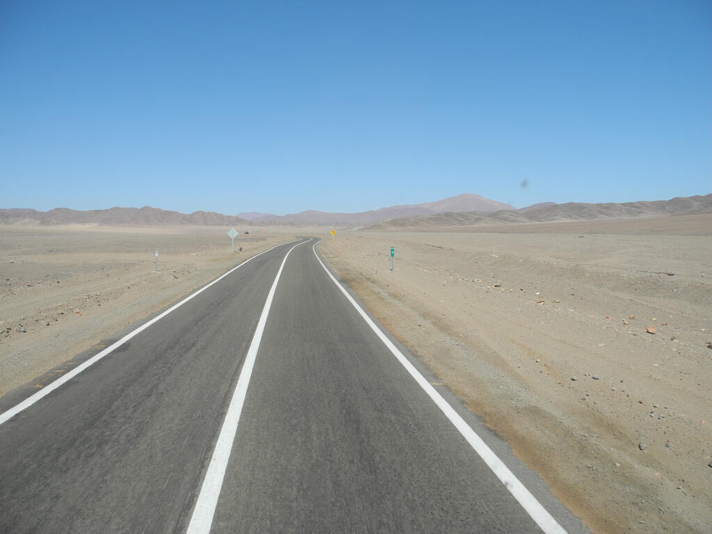 Straße in der Wüste