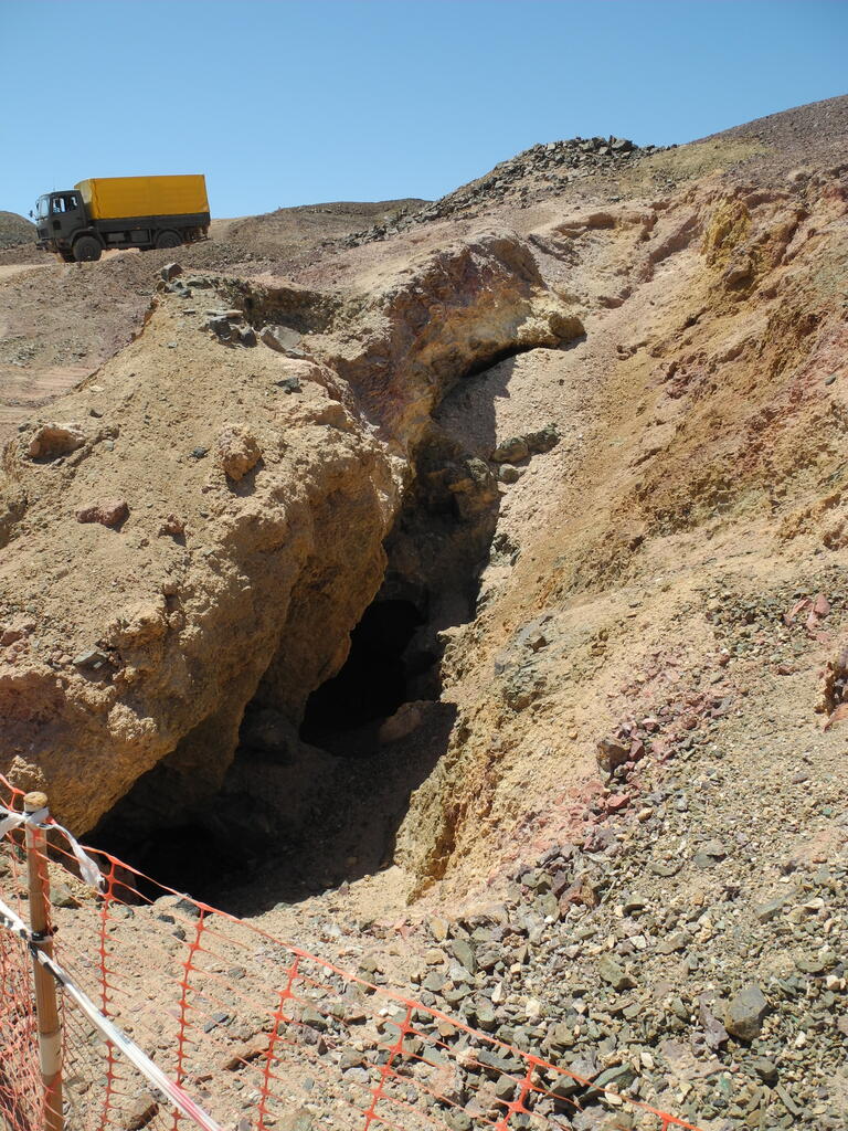 Alter Abbau und Halden der Mina Carrizalillo