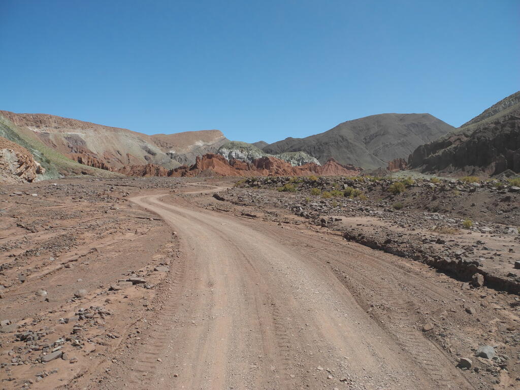 Erster Blick auf das grüne Intrusiv-Gestein