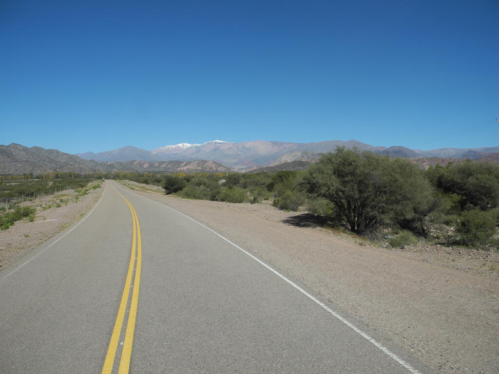 Landschaft an der Straße von Tinogasta nach Famatina
