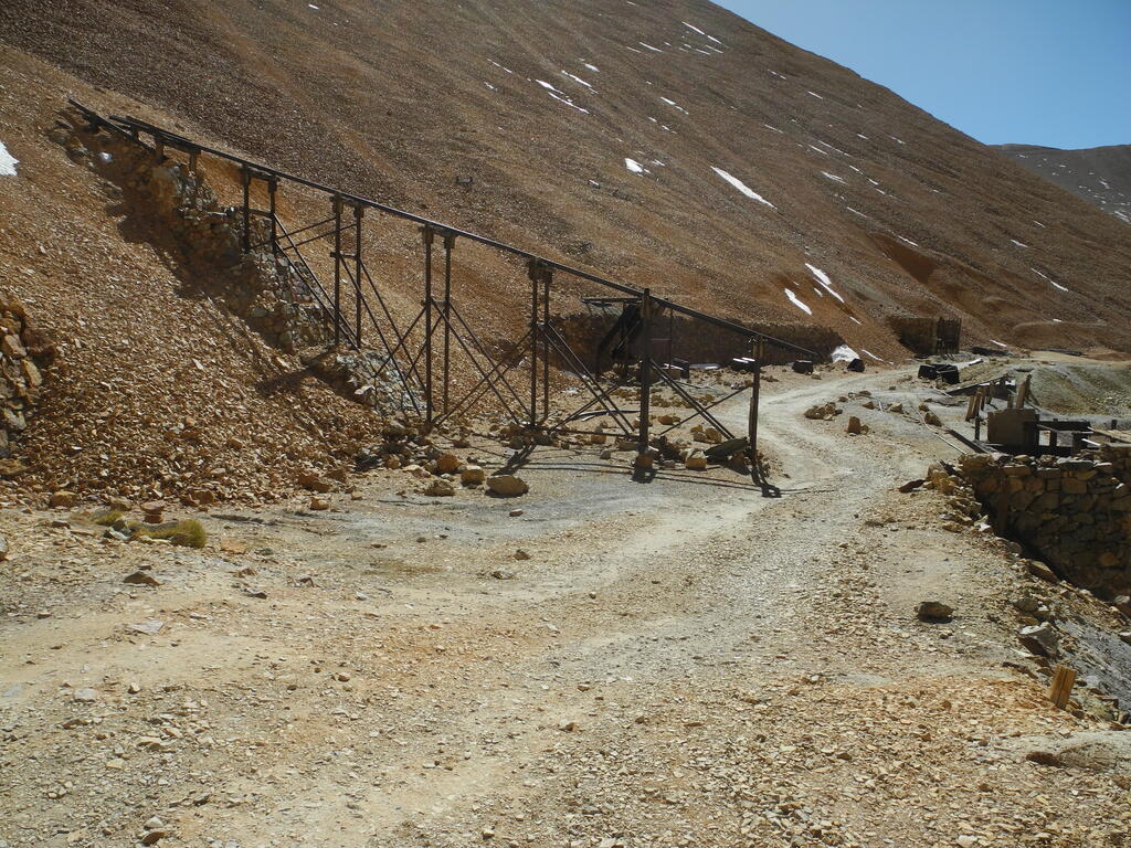 Reste eines alten Schrägaufzugs zum Erztransport aus den oberen Stollen