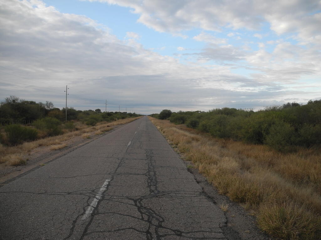 Landschaft an der RN79 zwischen Desiderio Tello und Quines